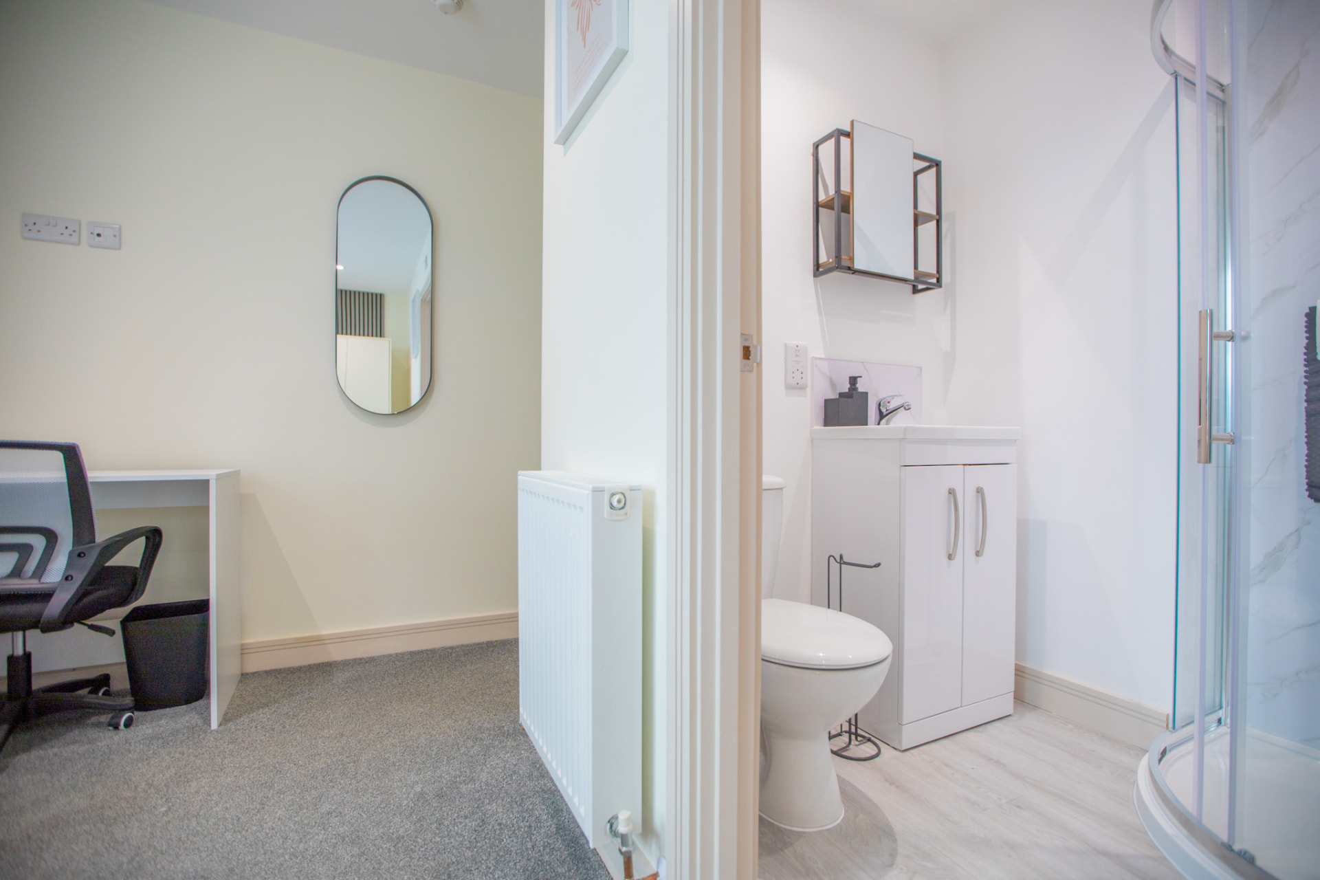 Barton Road after — room and en-suite
